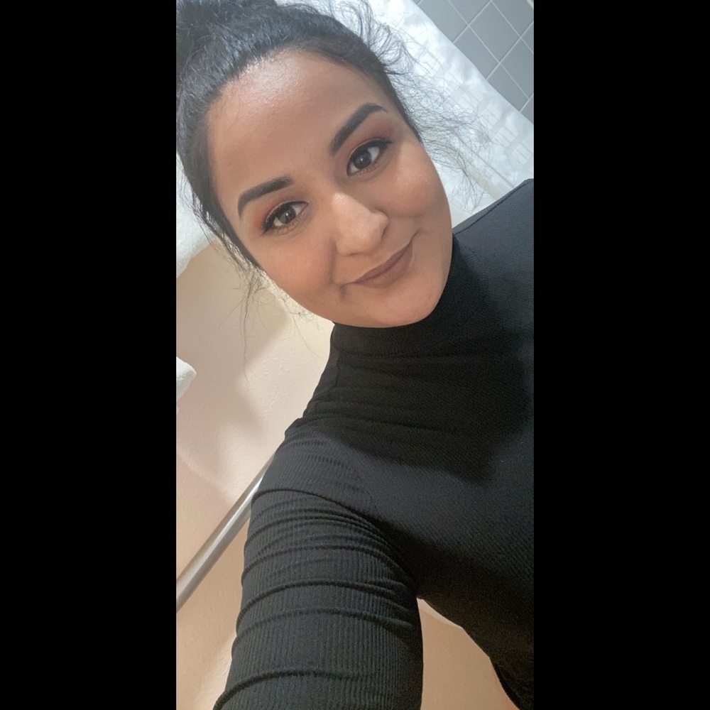 Meet your Posher, Steph